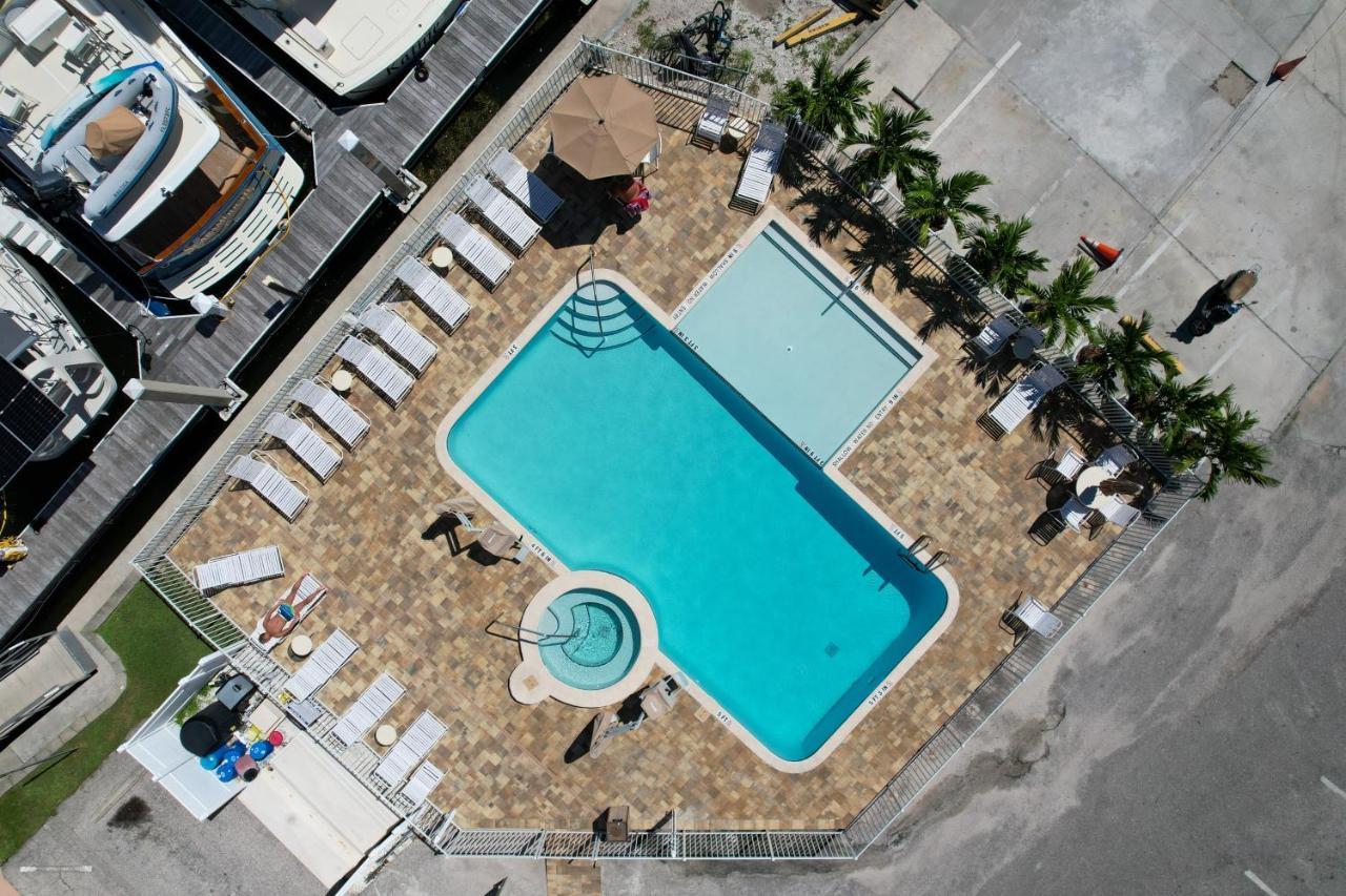 Madeira Bay Resort 508 St. Pete Beach Exterior photo